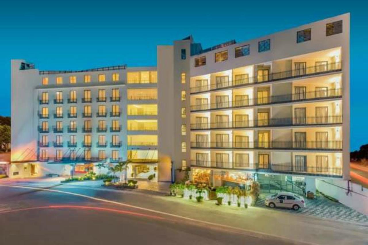 Deccan Serai, Hitec City, 3*