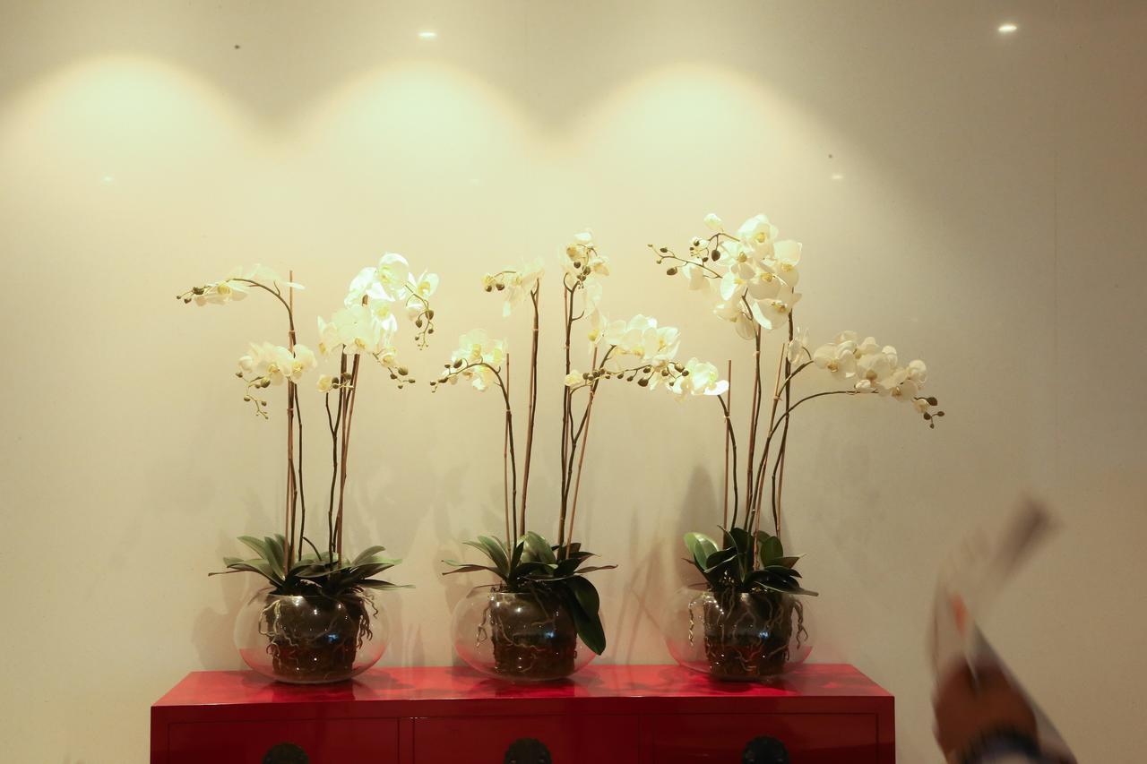 Deccan Serai, Hitec City, Hyderabad