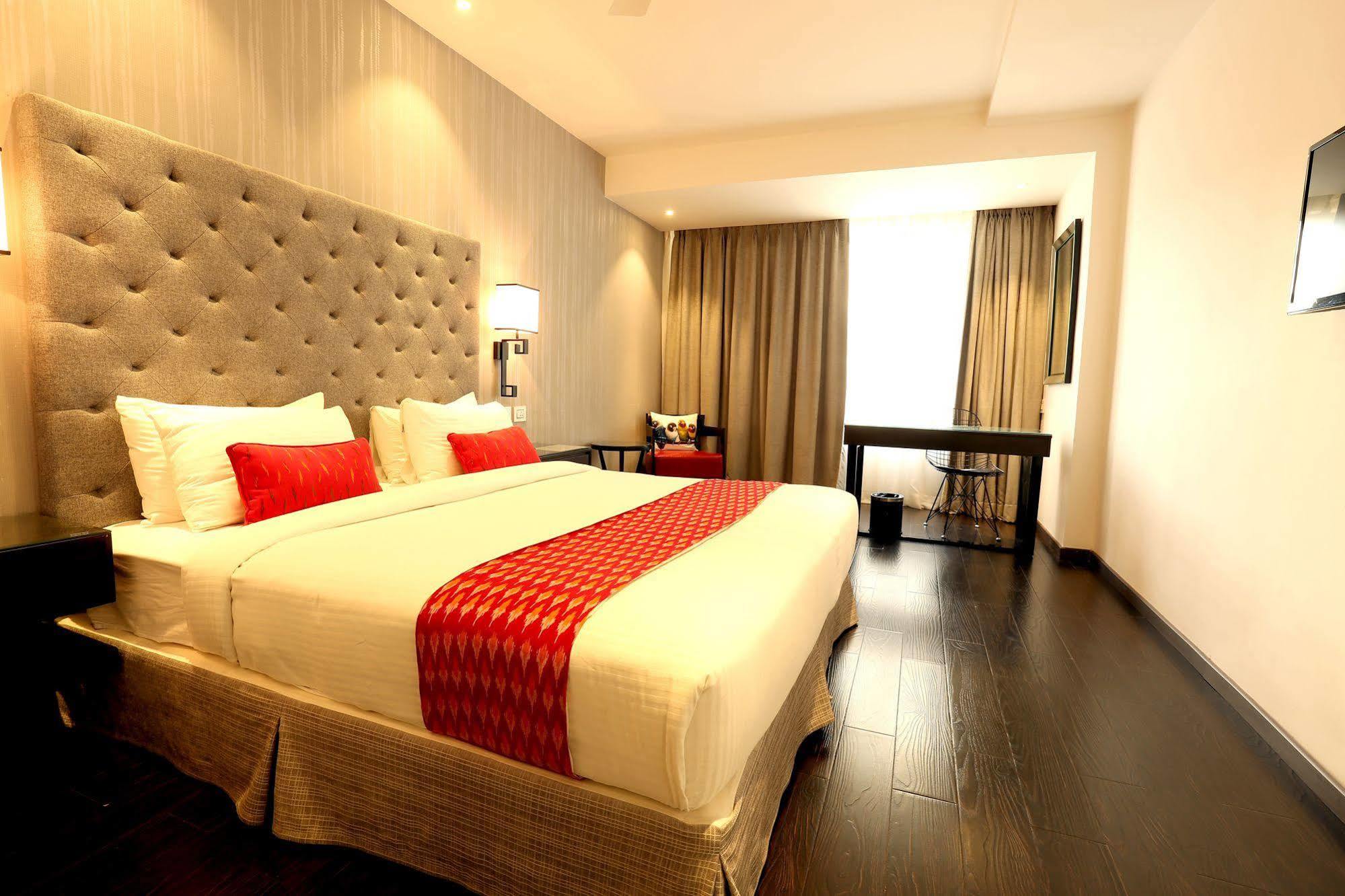 Deccan Serai, Hitec City, 3* Hyderabad