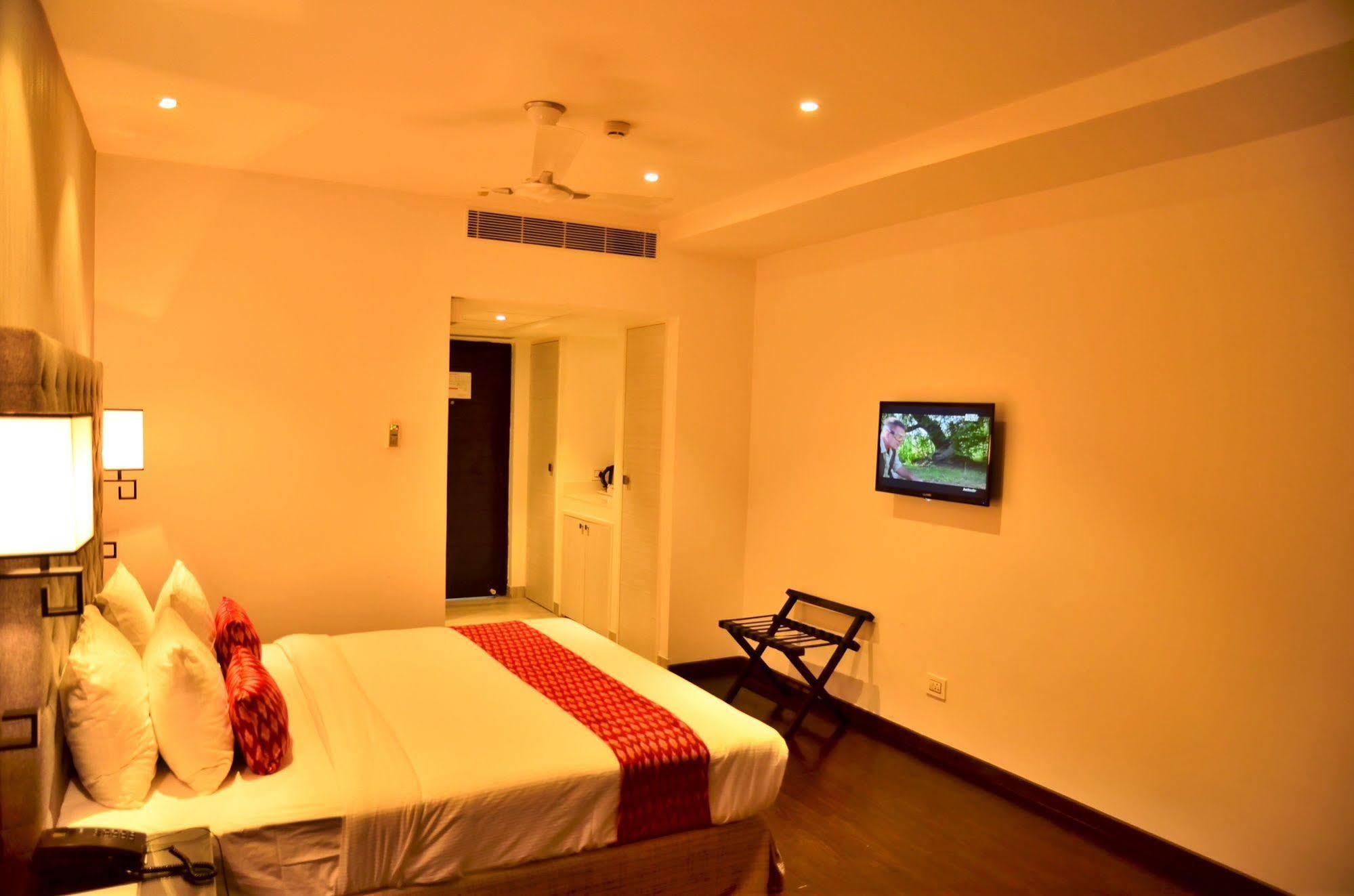 Deccan Serai, Hitec City, Hyderabad